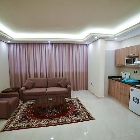 Al Jawhara Suites Бейрут Екстериор снимка